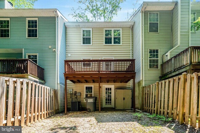 Building Photo - 15350 Inlet Pl