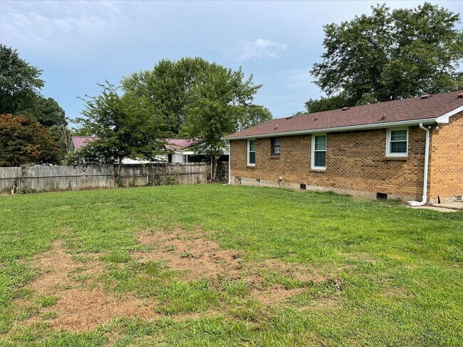 Building Photo - 512 Kellia Dr