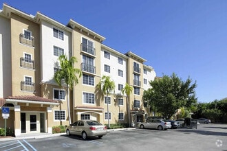 Welcome Home to Lakeside Commons! - Lakeside Commons
