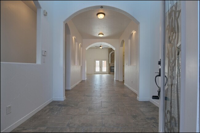 Building Photo - 3065 Snowy Point Dr