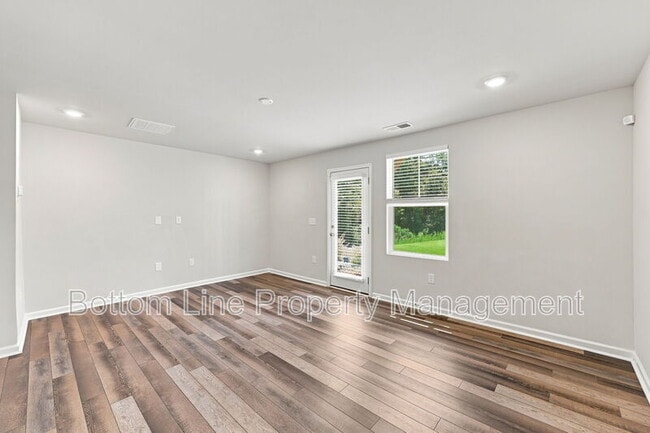Building Photo - 1204 Lily Loch Wy