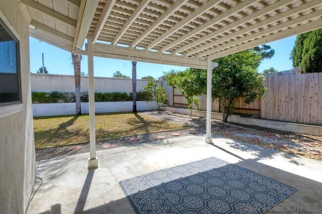 Building Photo - Move-In Ready 3 Bedroom Home with Bonus Ro...