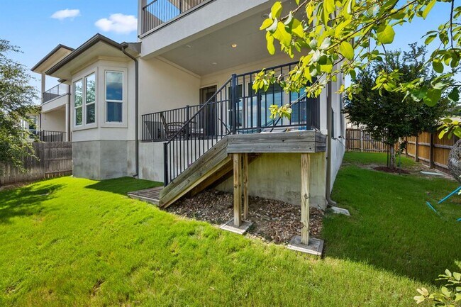 Building Photo - 12501 Simmental Dr