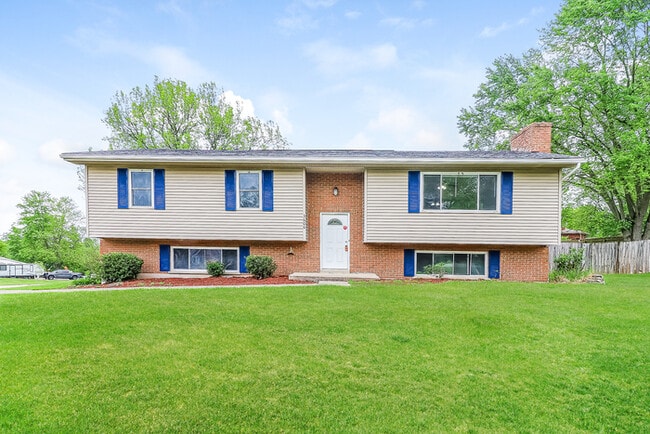 Building Photo - 3606 Douglas Dr