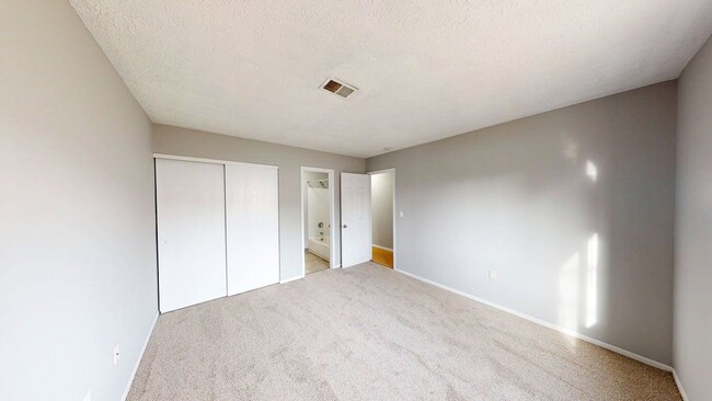 Building Photo - 3140 Walden Pl