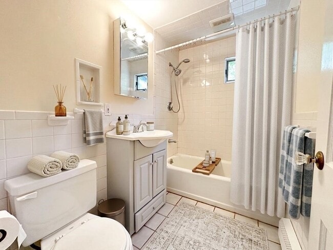 Building Photo - 75 Dorchester St