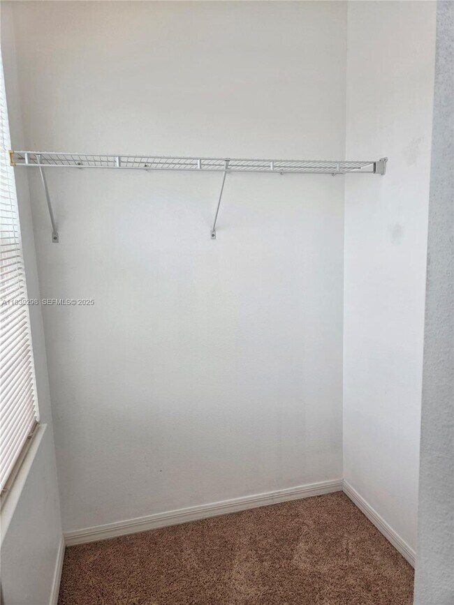 Building Photo - 9181 Shepton St