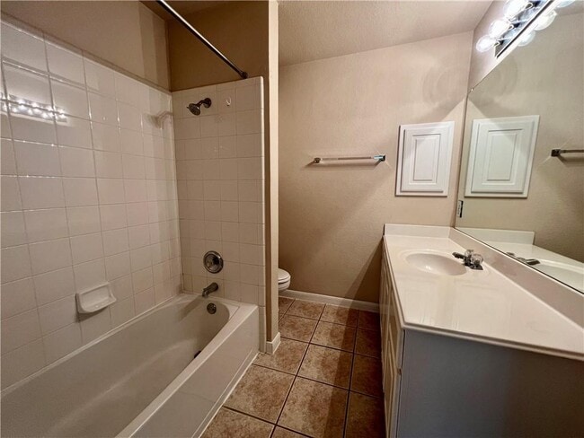 Building Photo - 15521 Whistling Straits Dr