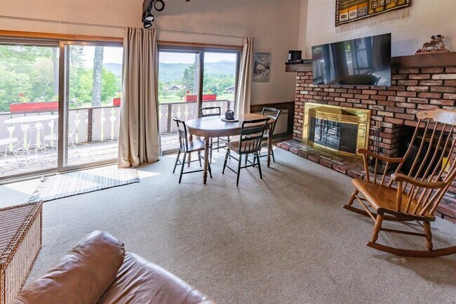 Building Photo - 18 Bunker Ln