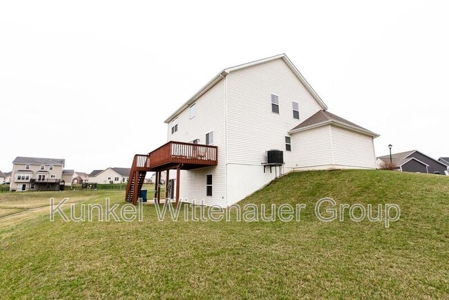 Building Photo - 2724 Ambridge Dr