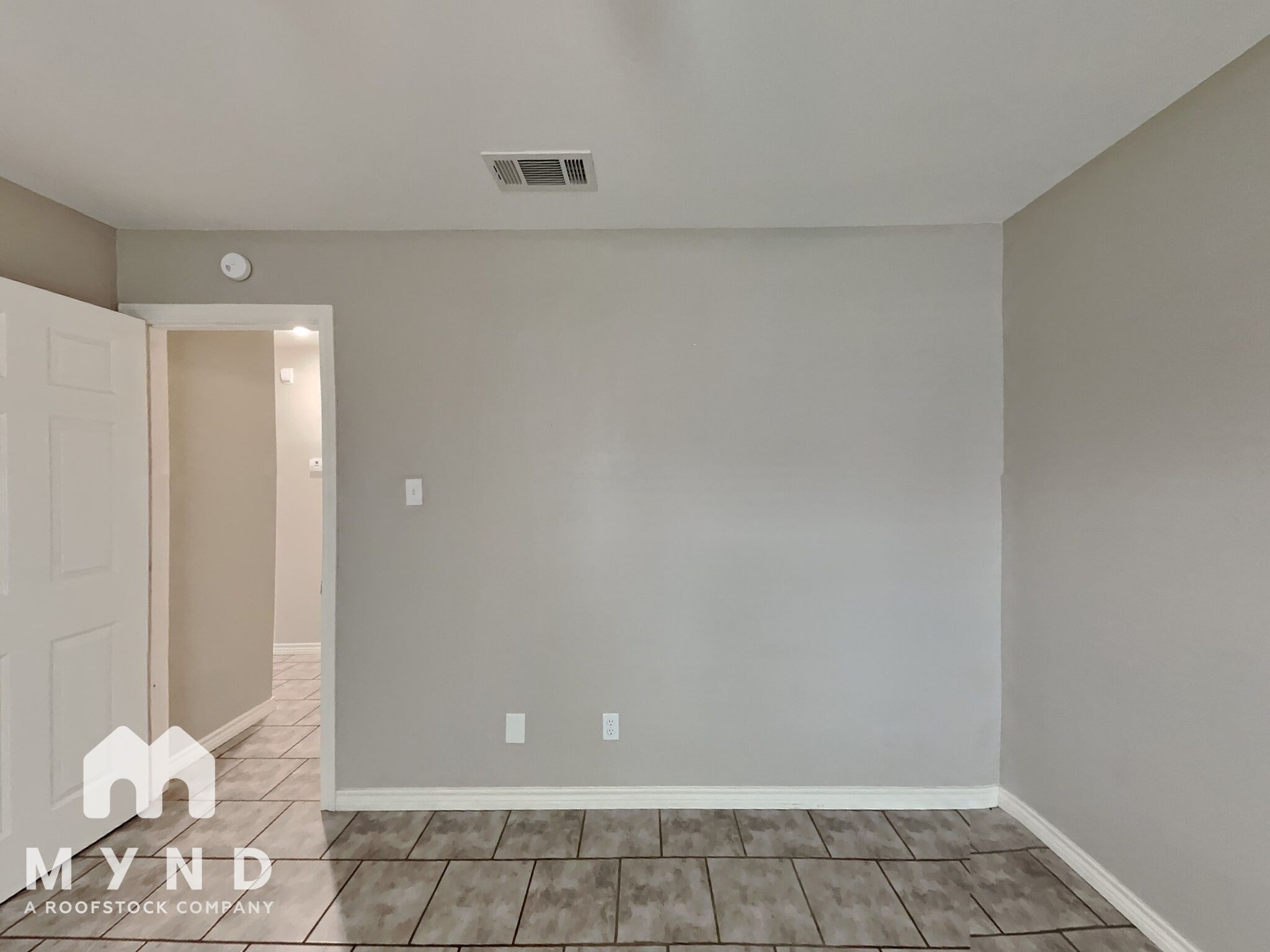 Building Photo - 1701 Cardinal Dr