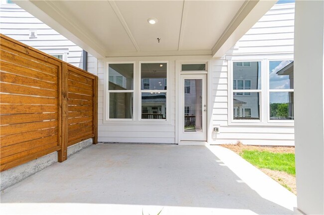 Building Photo - 1239 Waterfall Ct