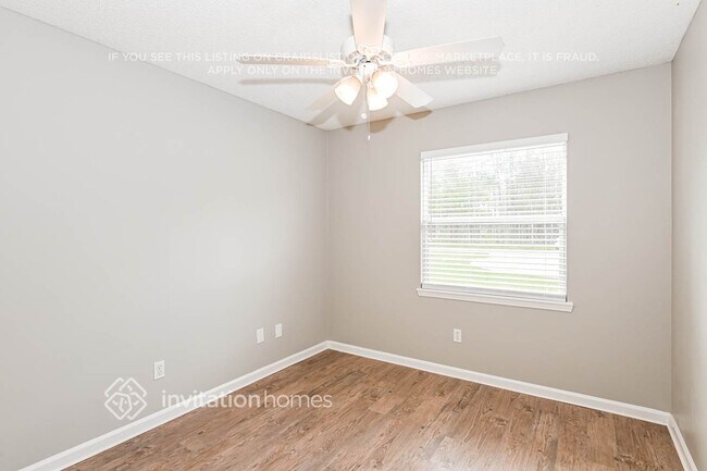 Building Photo - 3943 San Pablo Rd S