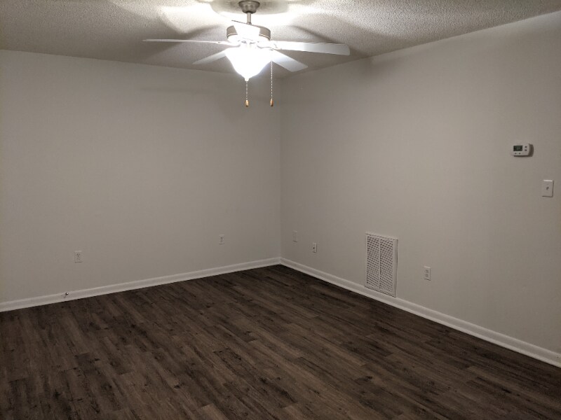 Building Photo - 3309 Bridges St