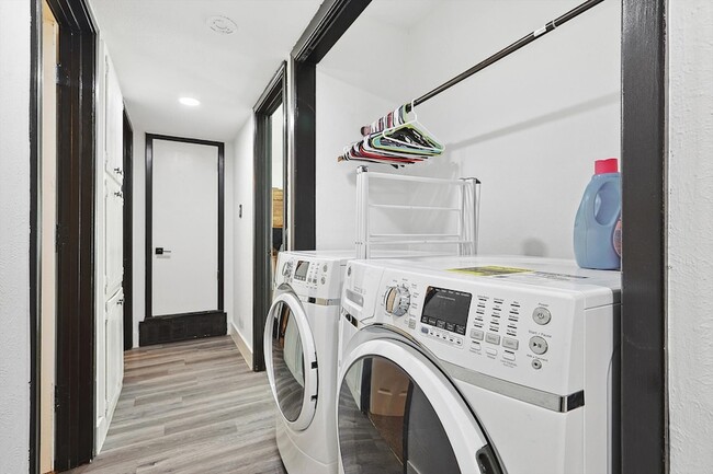 Building Photo - 2525 Freedom Ln