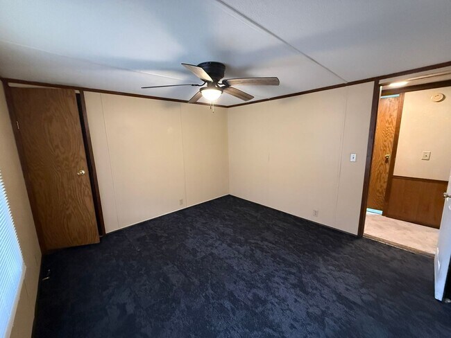 Building Photo - 14383 Yuma Rd