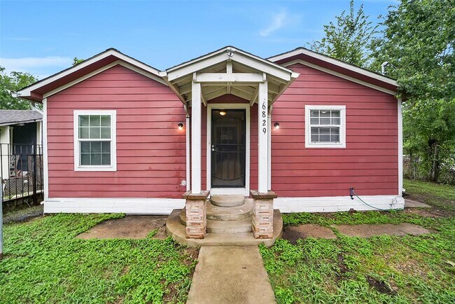 Primary Photo - 6829 Madrid St