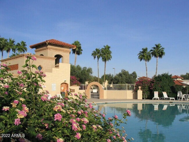 Building Photo - Welcome to this stunning 3-bedroom, 2-bathroom home in the heart of Scottsdale, AZ