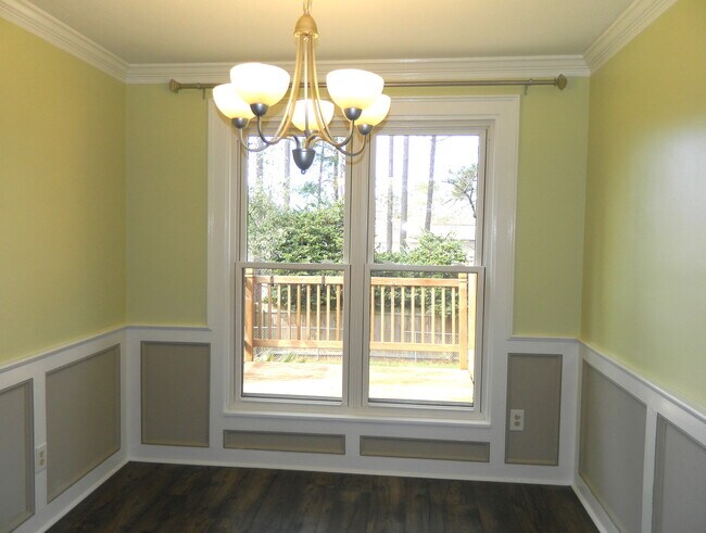 Building Photo - 230 Ronstadt Dr