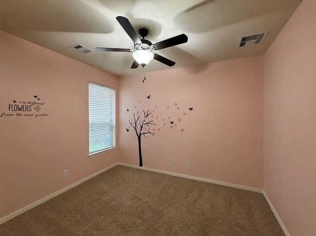 Building Photo - 7506 Amber Village Cir