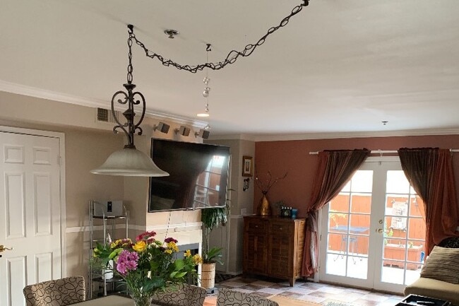 Building Photo - 4315 W 145th St