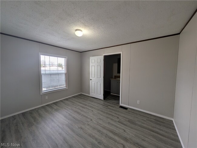 Building Photo - 235 Cedar Brook Dr