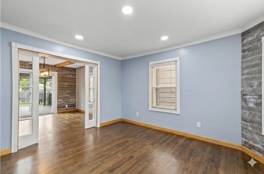 Building Photo - 26 Whipple Ave