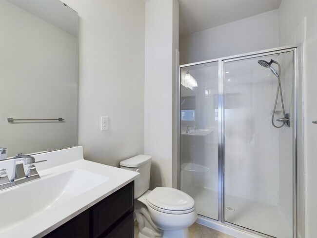Building Photo - 537 Crofton Village Terrace