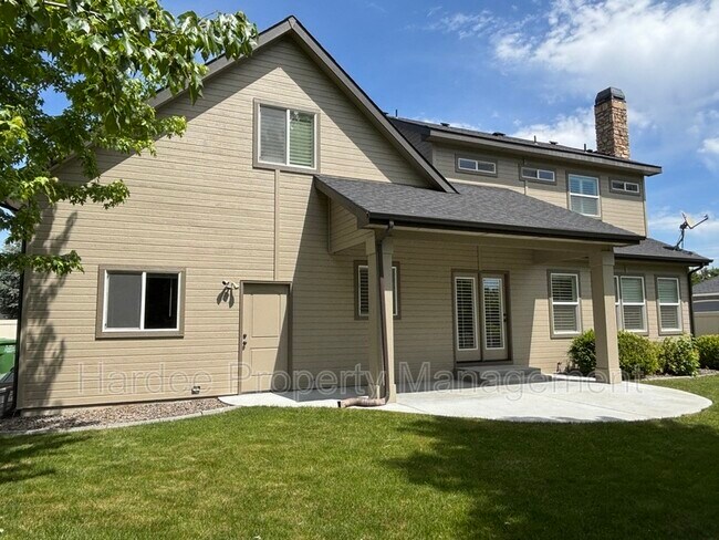 Building Photo - 573 E Halpin Dr