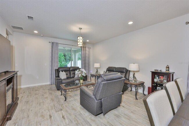 Building Photo - 11412 Blue Woods Dr