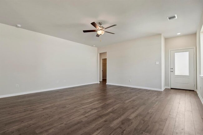 Building Photo - 16434 Blossom Grv Dr