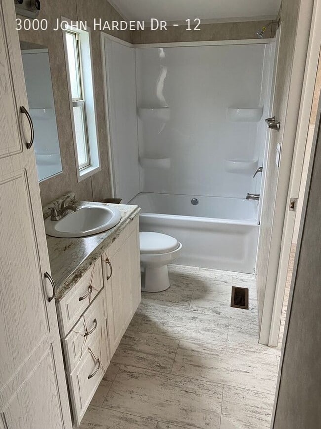 Building Photo - 3000 John Harden Dr