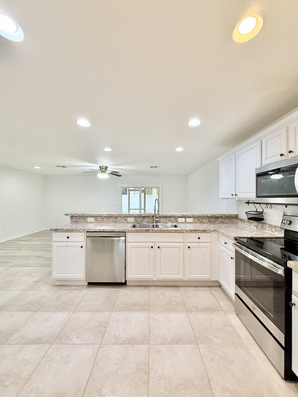 Building Photo - 7211 Merlot Sienna Ave