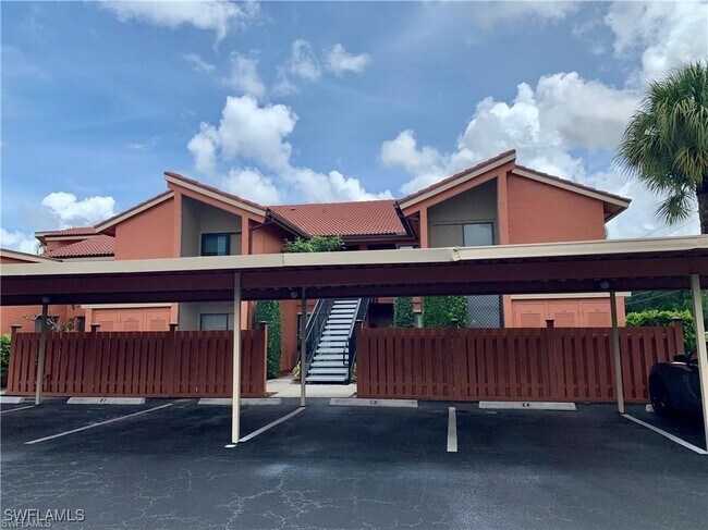 Primary Photo - 124 Cypress Way E