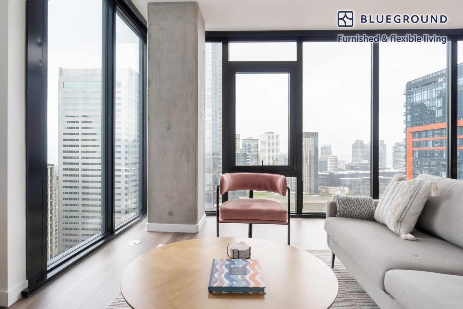 Building Photo - 704 Spring St