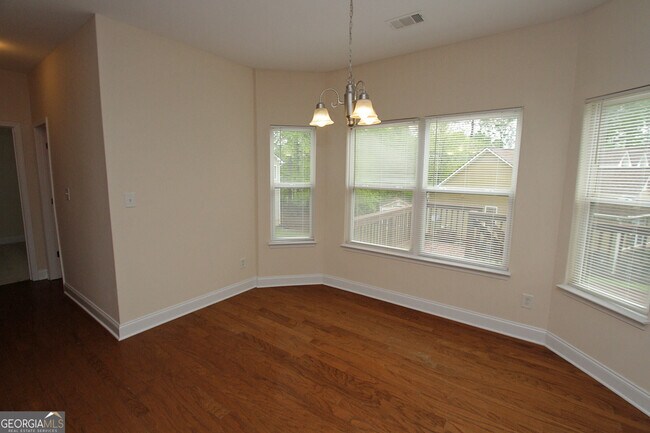 Building Photo - 728 Castle Top Ct SE