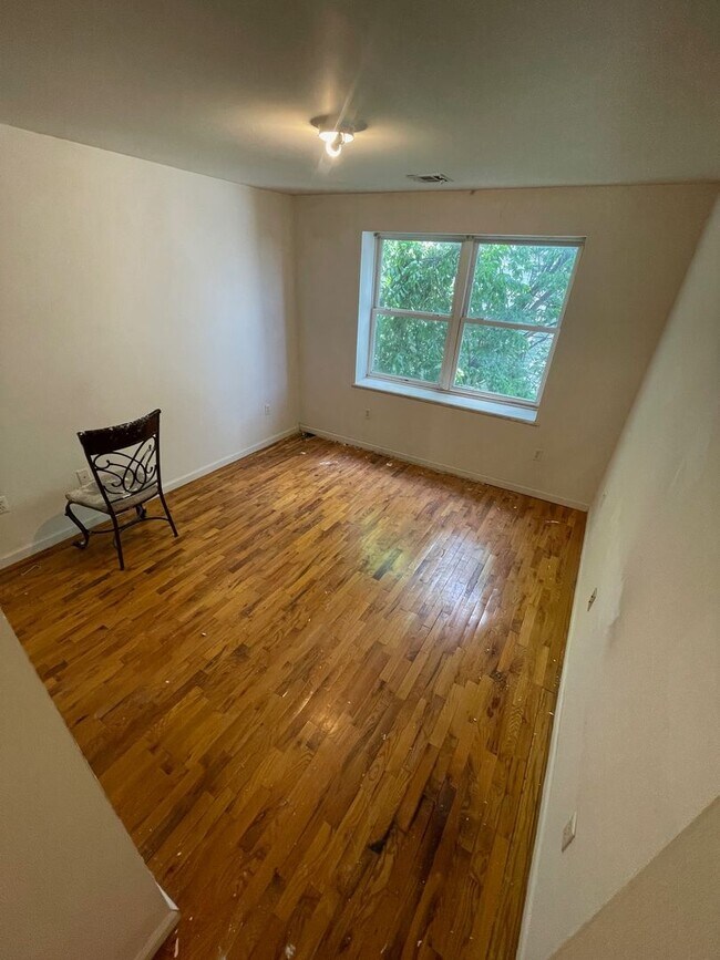 Building Photo - 473 Clinton Avenue