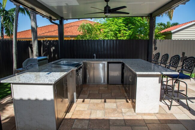 Building Photo - 14361 SW 31st St