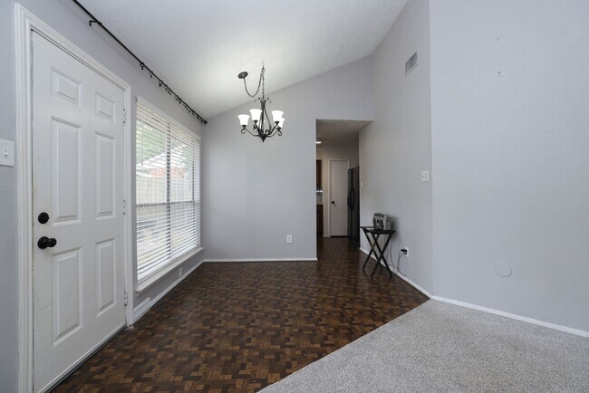 Building Photo - 4623 Whispering Rock Ln