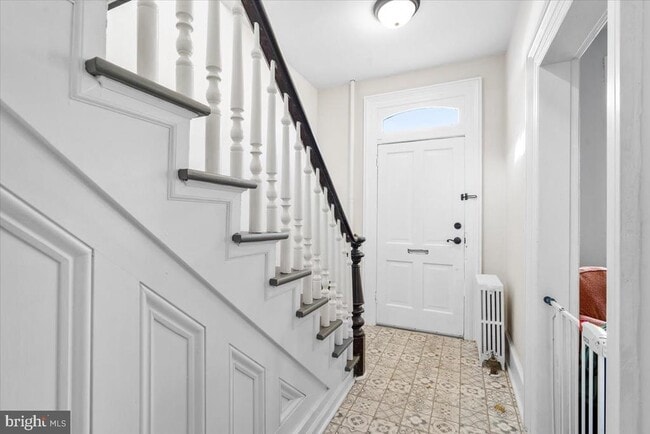 Building Photo - 222 S Raleigh St