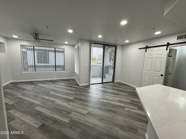 Building Photo - 3848 N 3rd Ave