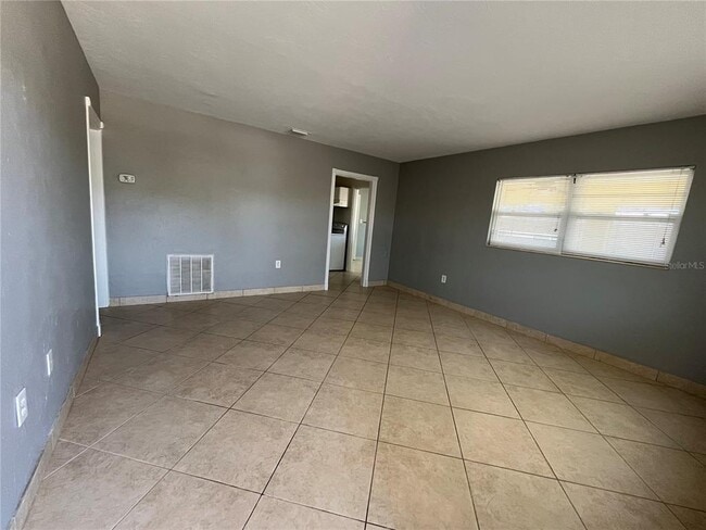 Building Photo - 2154 Inner Cass Cir