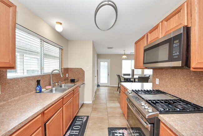 Building Photo - 20626 Sycamore Crest Ln