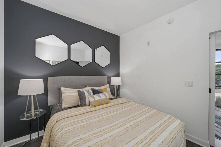 Building Photo - 2030 8th St NW