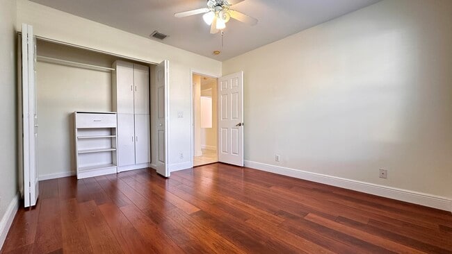 Building Photo - 19010 SW 10th St