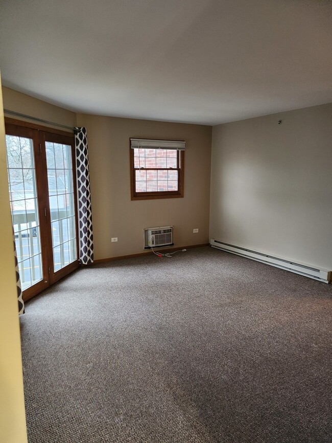 Building Photo - 431 Leah Ln