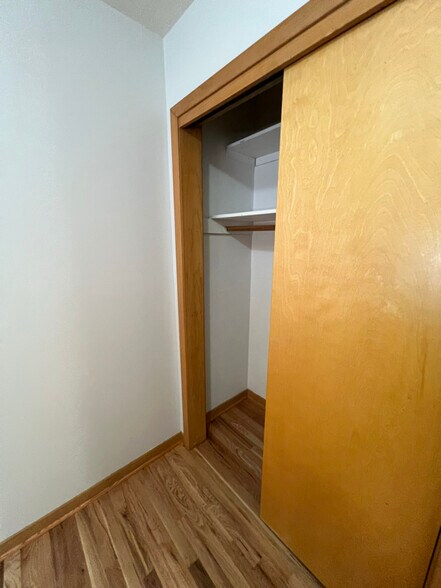 Building Photo - 6210 Franklin Ave