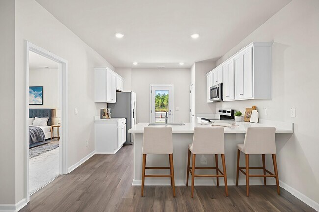 Building Photo - 85 Bonaparte St