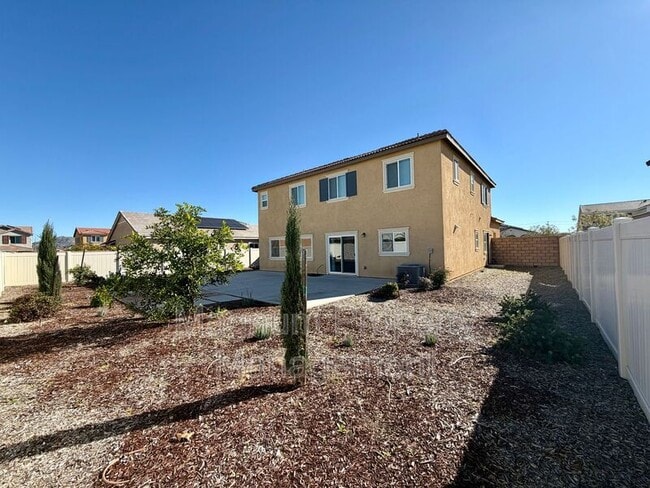 Building Photo - 26564 Rosebay Way