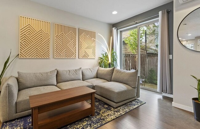 Building Photo - Dual Masters! Stunning Modern End-Unit Townhome in Buckman Bright, Airy & Designed for Comfort